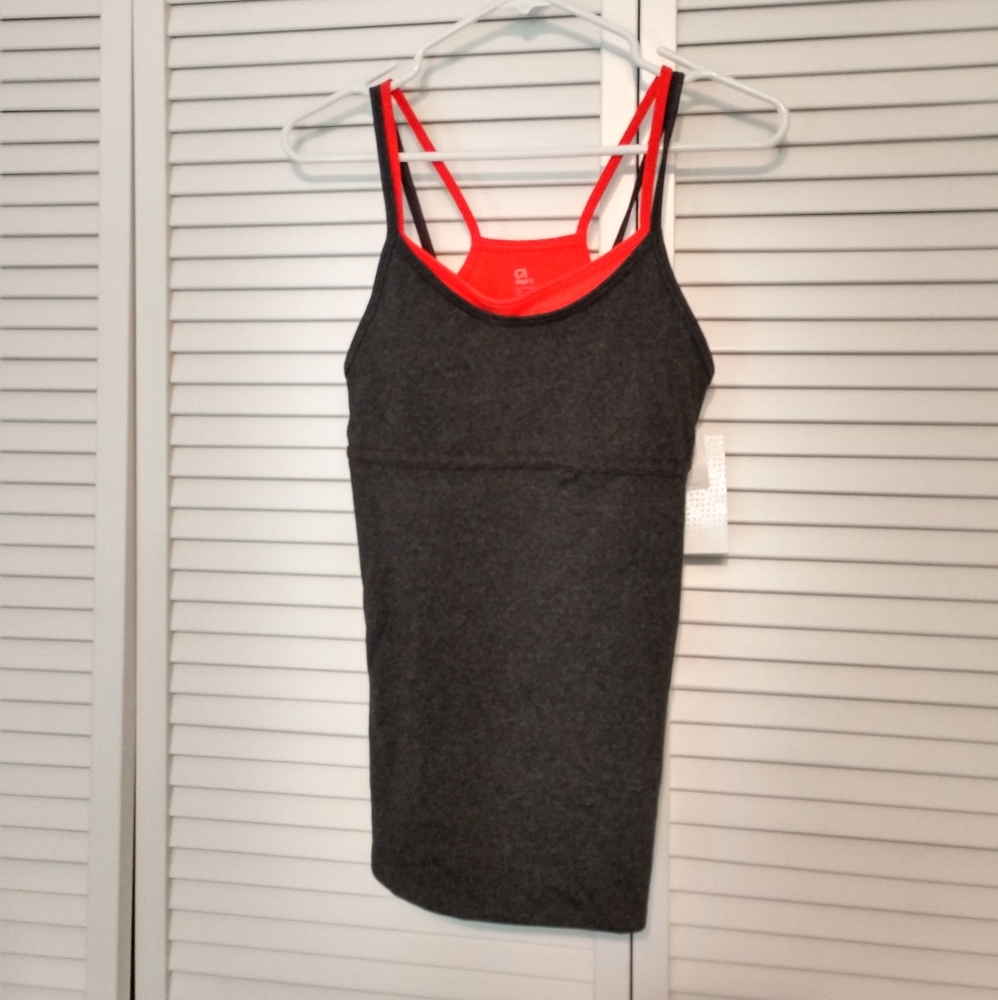 Gap fit sports top